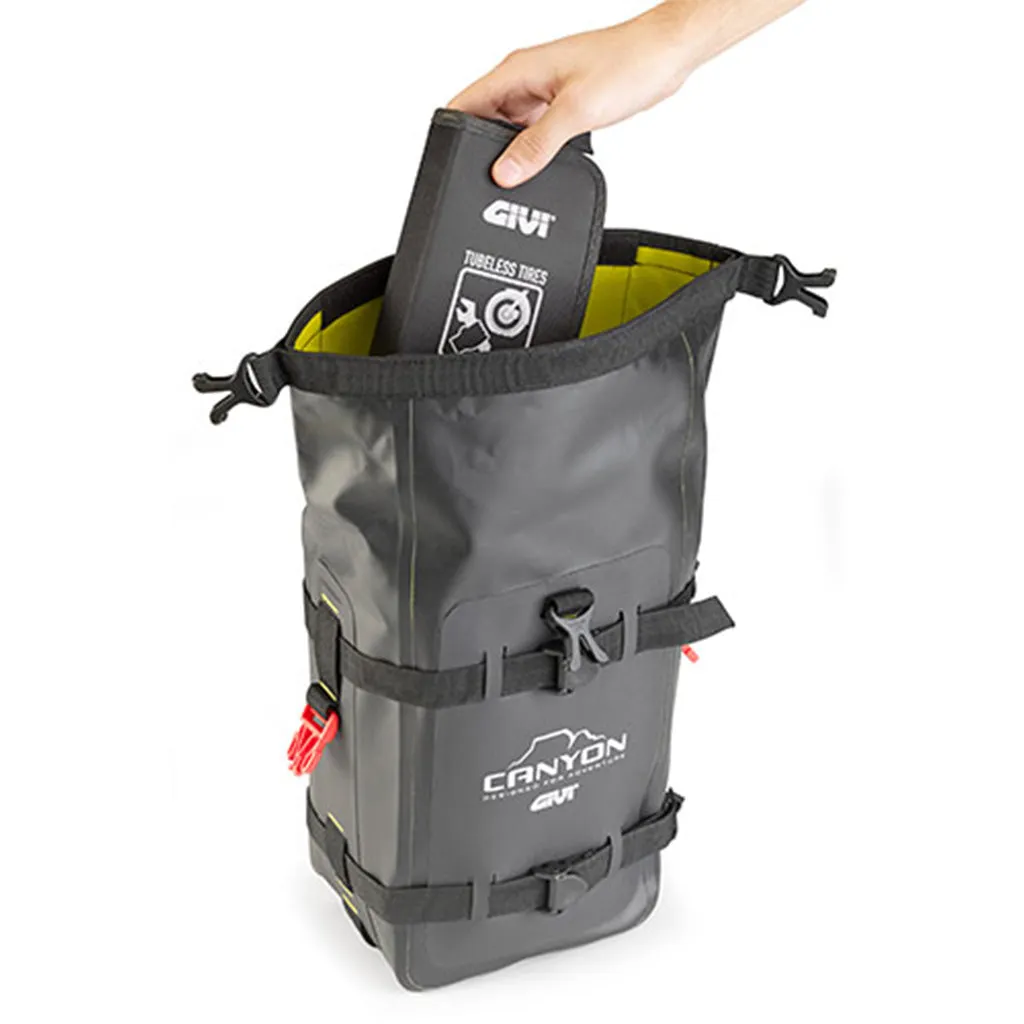 GIVI GRT722 CARGO WATER RESISTANT BAG 8L